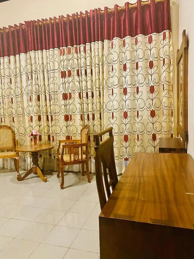 The Arbour 0*, Kandy